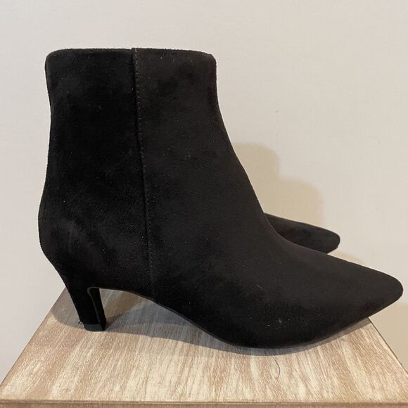 Universal Thread Women's Black Ankle Booties Faux Suede Heels Boots Size 7 NEW - Picture 11 of 11